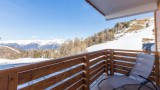 Balcon avec transat, vue dégagée sur les montagnes - hôtel le Vancouver à La Plagne