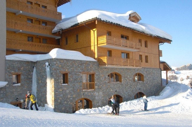 Résidence Le Sun Valley  au pieds des pistes en hiver